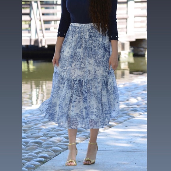 Rachel Zoe Tiered Maxi Skirt Cotton Floral Print Size M New w/Tag Retail ~$120 - Picture 3 of 9